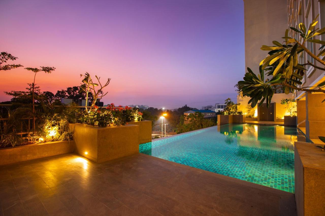 Lemon Tree Premier City Center Pune Zewnętrze zdjęcie